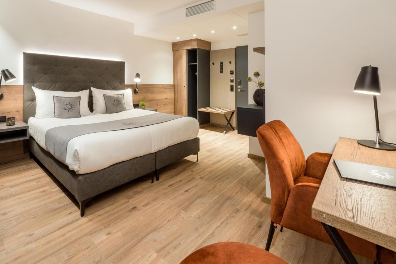 Landhotel Sonne Neuendettelsau Eksteriør billede