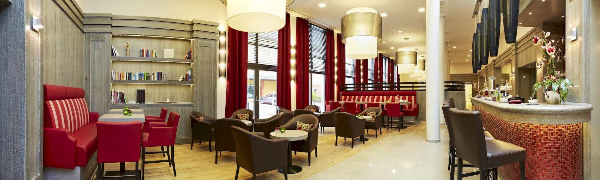 Landhotel Sonne Neuendettelsau Eksteriør billede